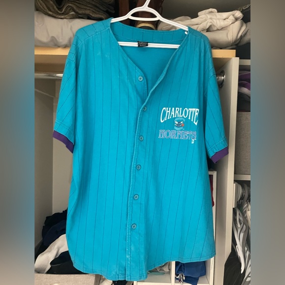 Vintage Charlotte Hornets Baseball Style Button Down - Picture 2 of 2